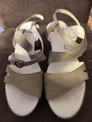 Think riemchensandalen - think!,